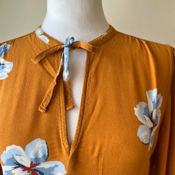 🦋☀️ Golden Hour Florals: Old Navy Tiered Empire Dress (size small) ☀️🦋 - Picture 3 of 14